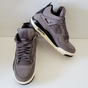 Air Jordan 4 Retro Shoe